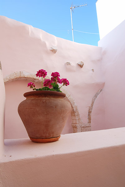 classic island moment and..... a tv antenna